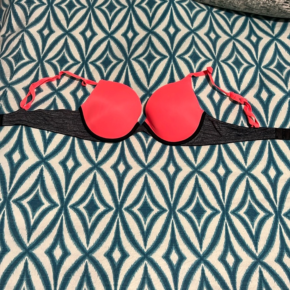 Victorias Secret Coral Bra